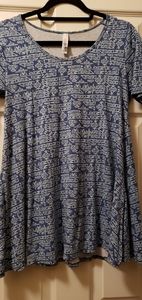 Xs Lularoe perfect Tee. Two tone blue